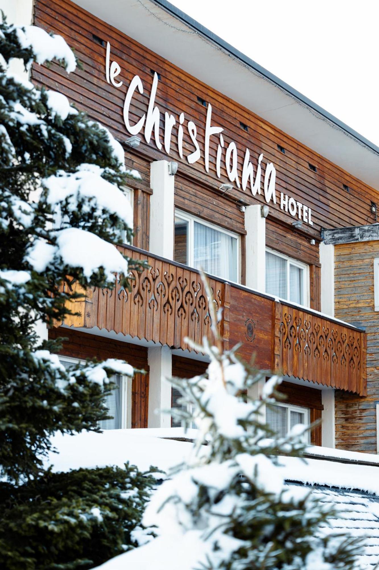 Le Christiania Hotel Saint-Lary-Soulan Eksteriør billede